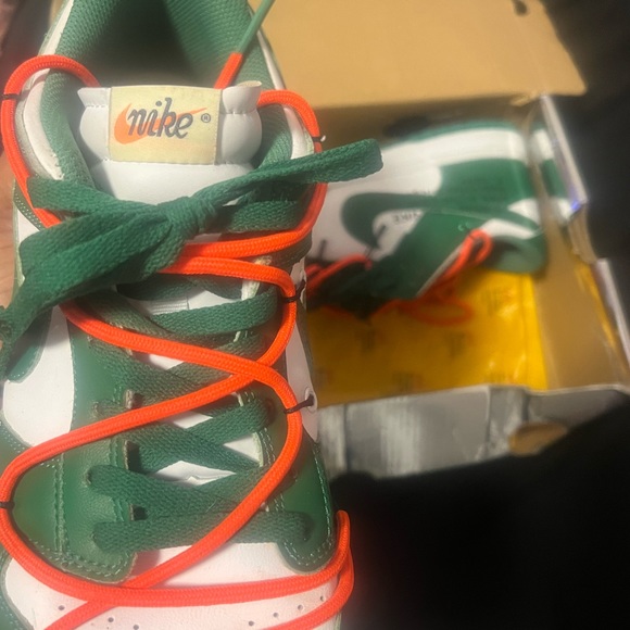 Pine green off white dunks - Picture 2 of 5